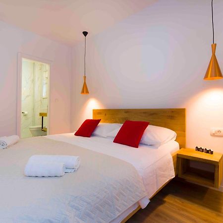 Bulli Croatia Hotel Donji Seget Exterior photo
