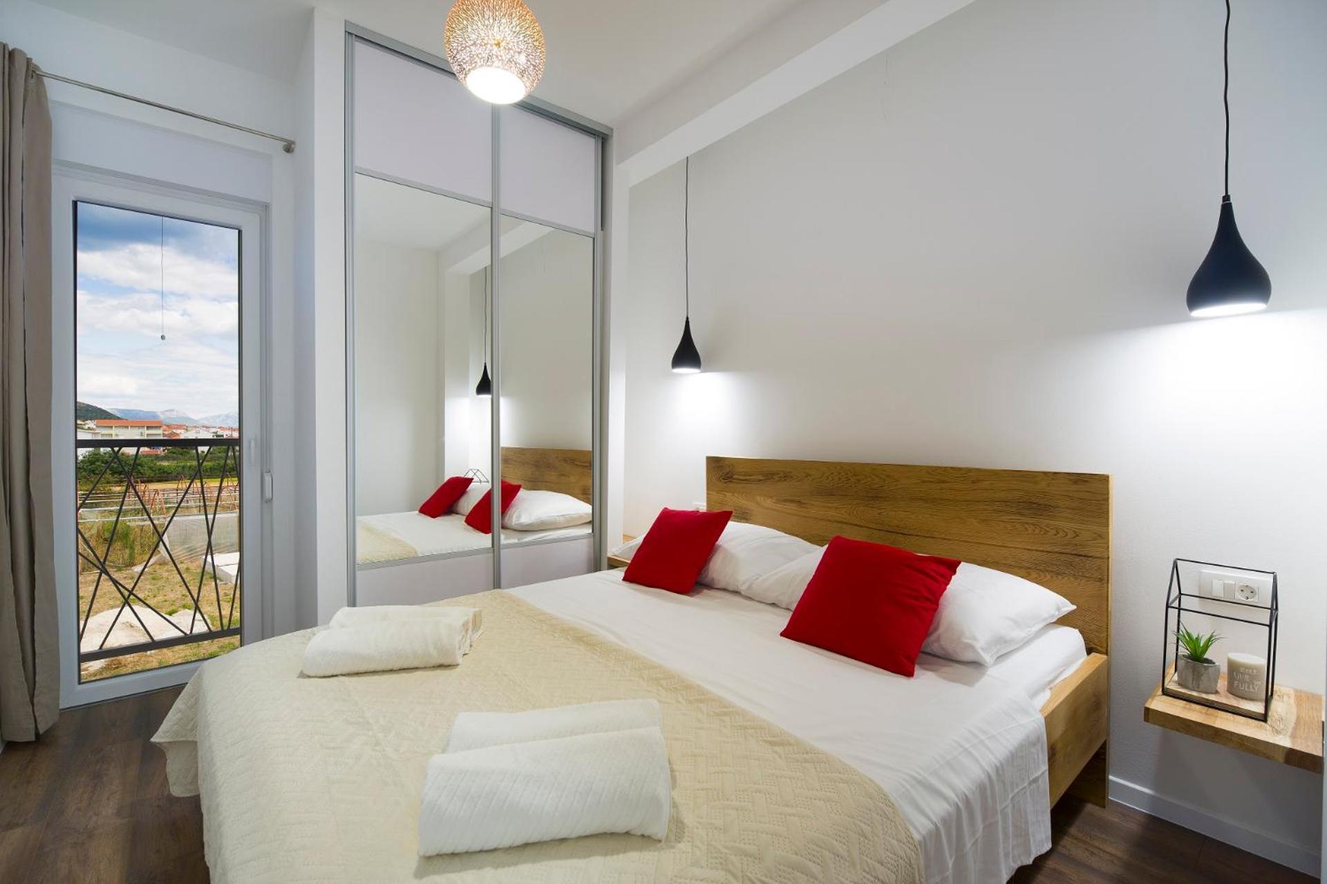 Bulli Croatia Hotel Donji Seget Exterior photo