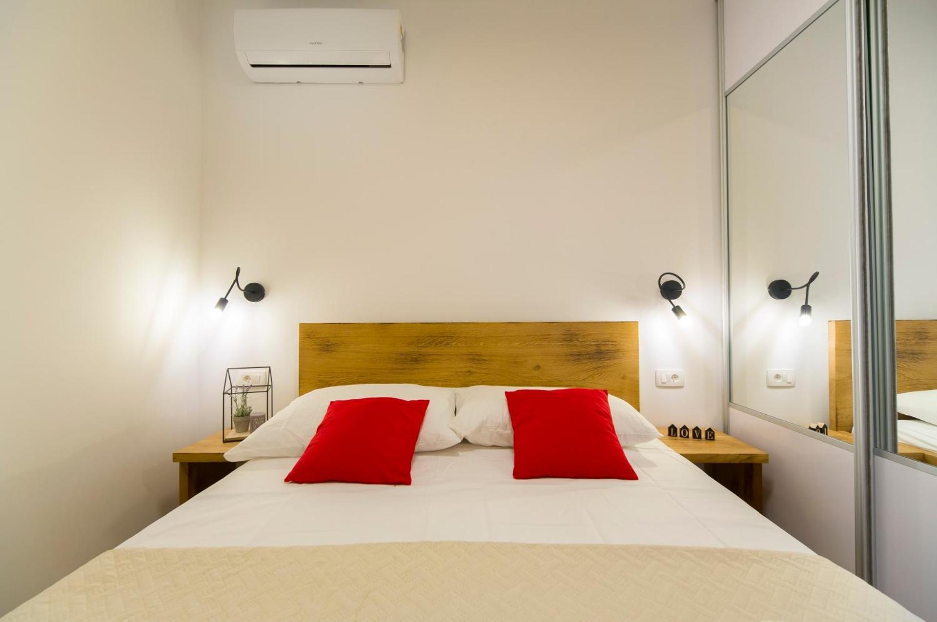 Bulli Croatia Hotel Donji Seget Exterior photo