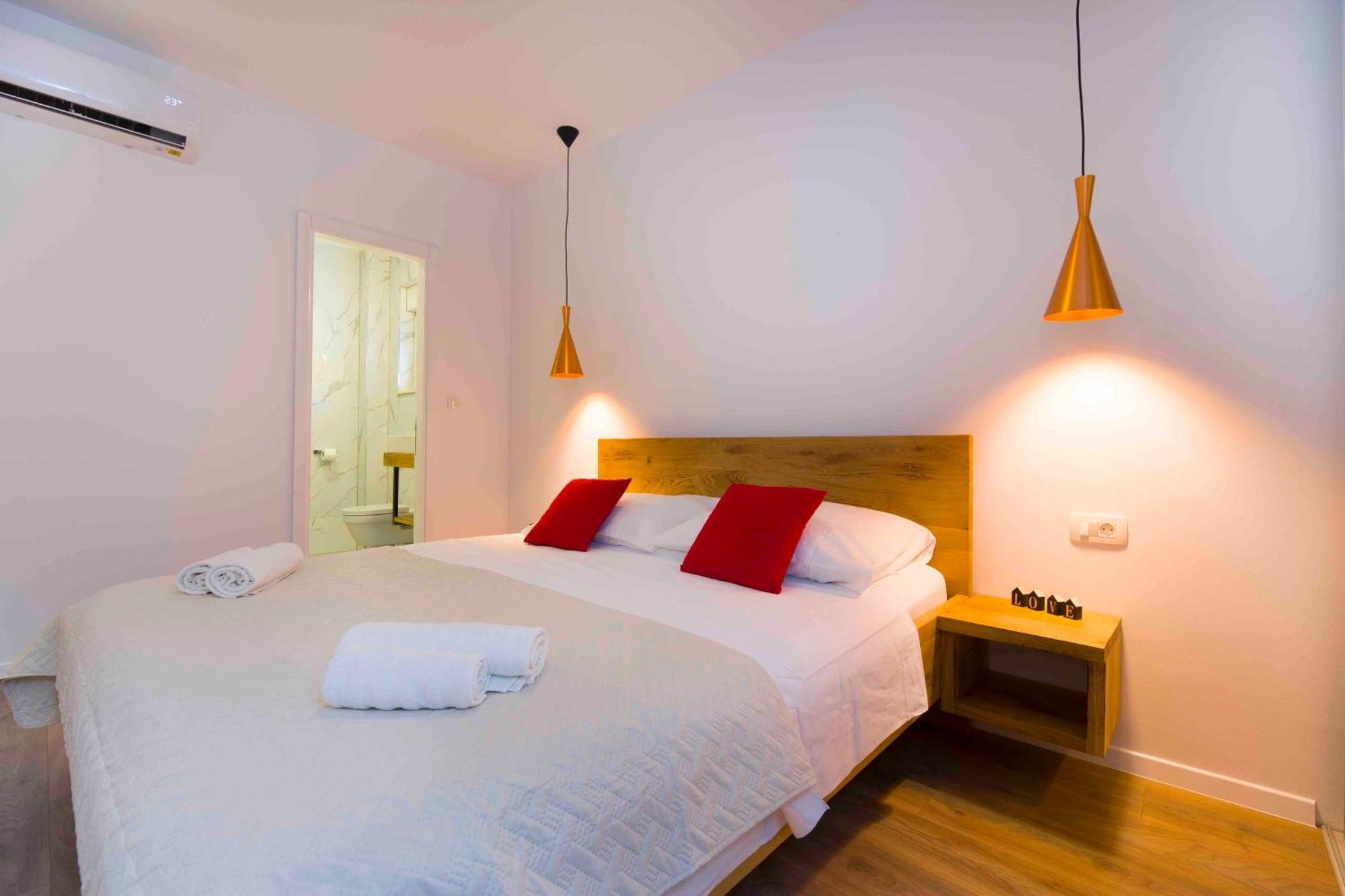 Bulli Croatia Hotel Donji Seget Exterior photo