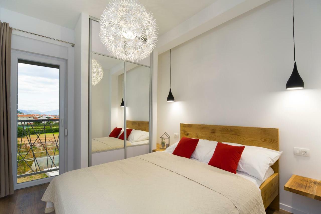 Bulli Croatia Hotel Donji Seget Exterior photo