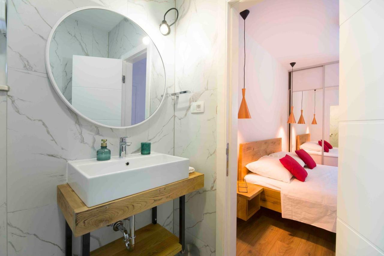 Bulli Croatia Hotel Donji Seget Exterior photo